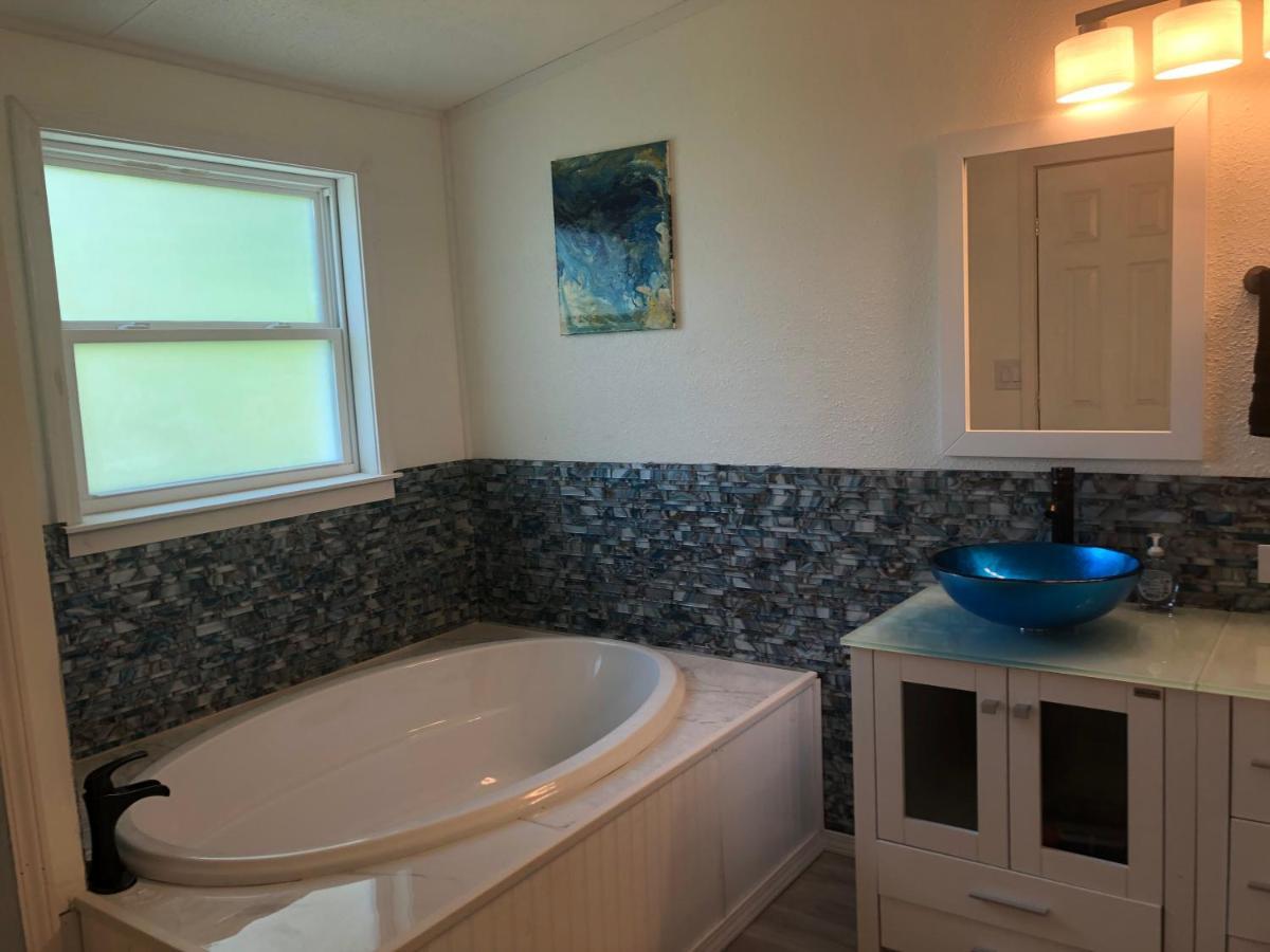 Quiet Gateway Close To The Marina, Beach And Base Vila Sneads Ferry Exterior foto